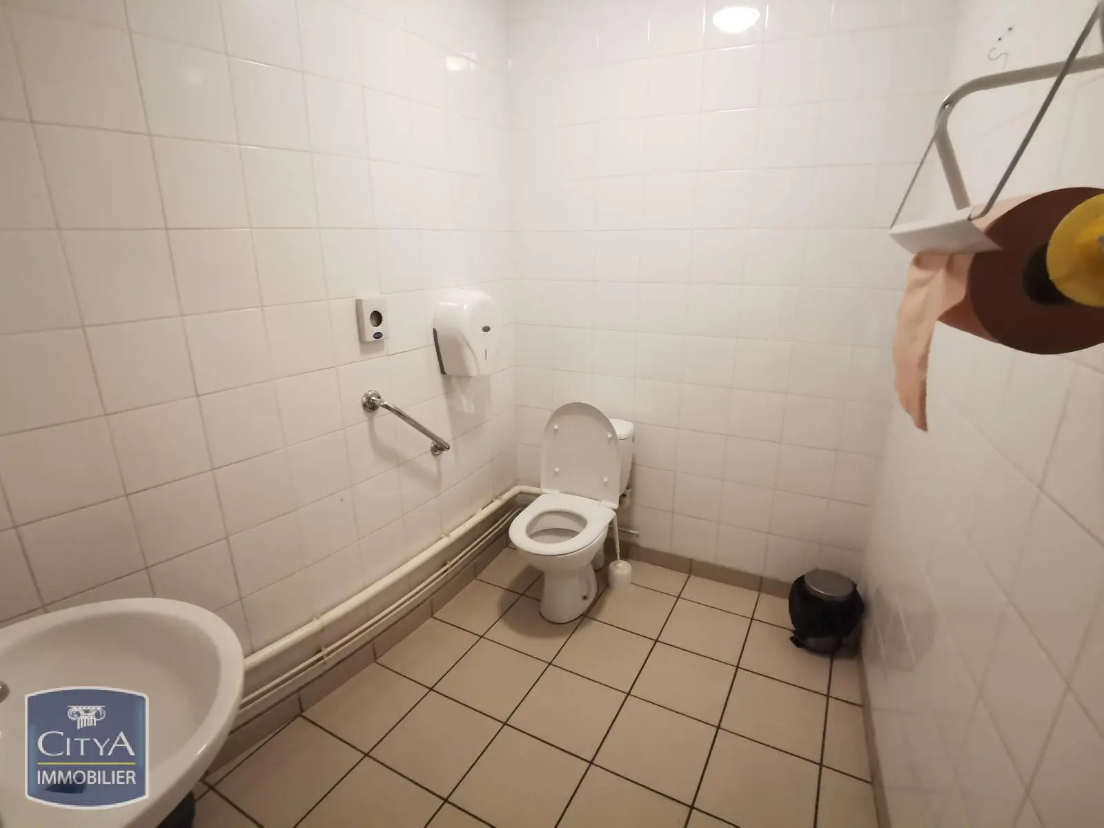 Photo 12 Local Commercial 336m²