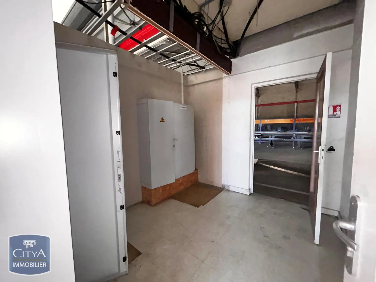 Photo 14 Local Commercial 3000m²