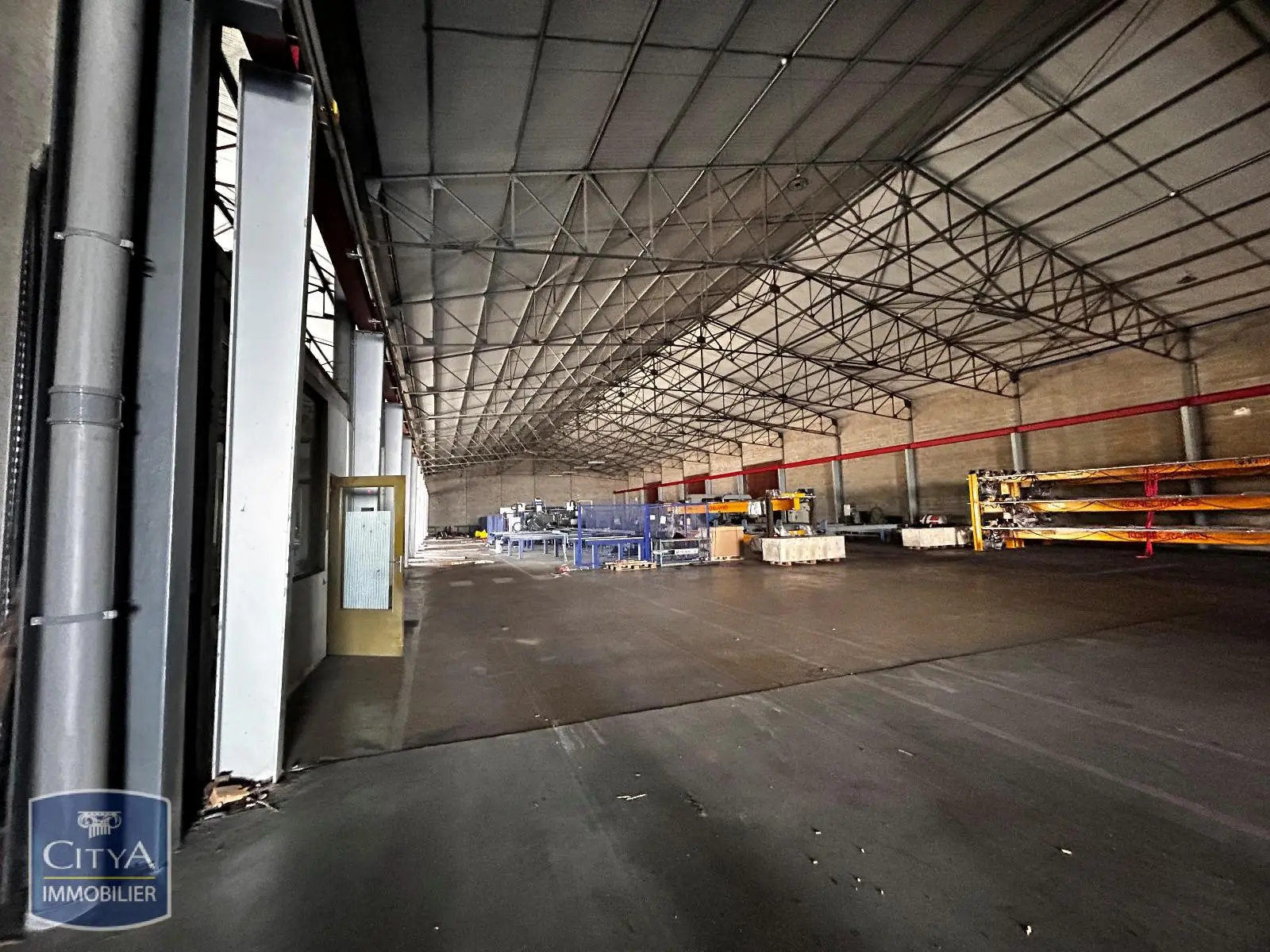 Photo 19 Local Commercial 3000m²