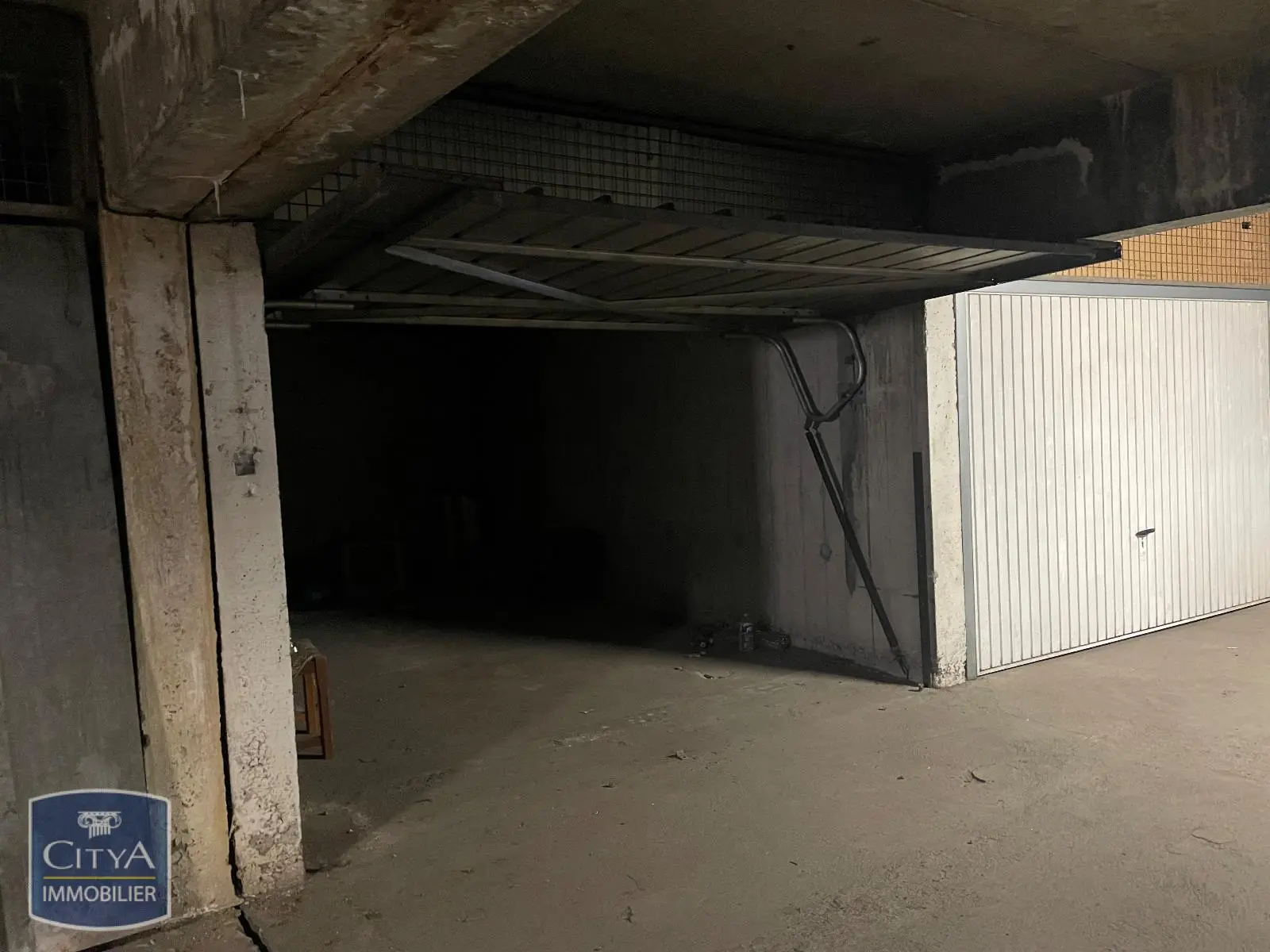 Photo 1 Parking 10m²