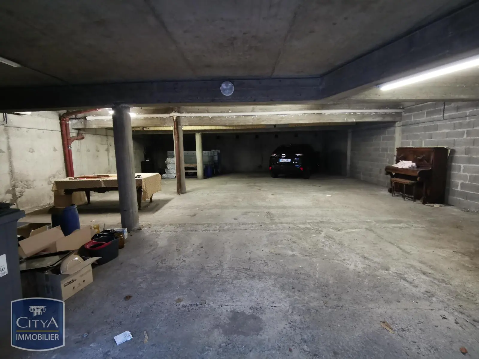 Photo 3 Parking