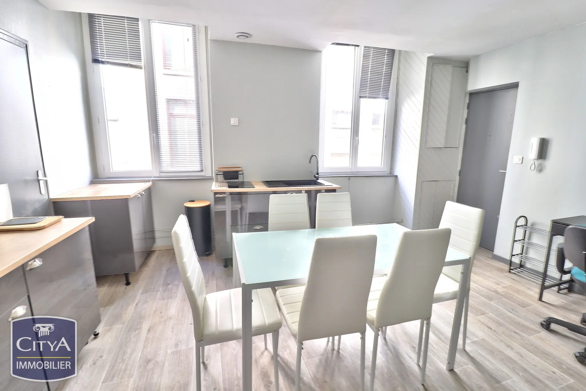 Photo 2 Appartement 2 pièces 31.58m²