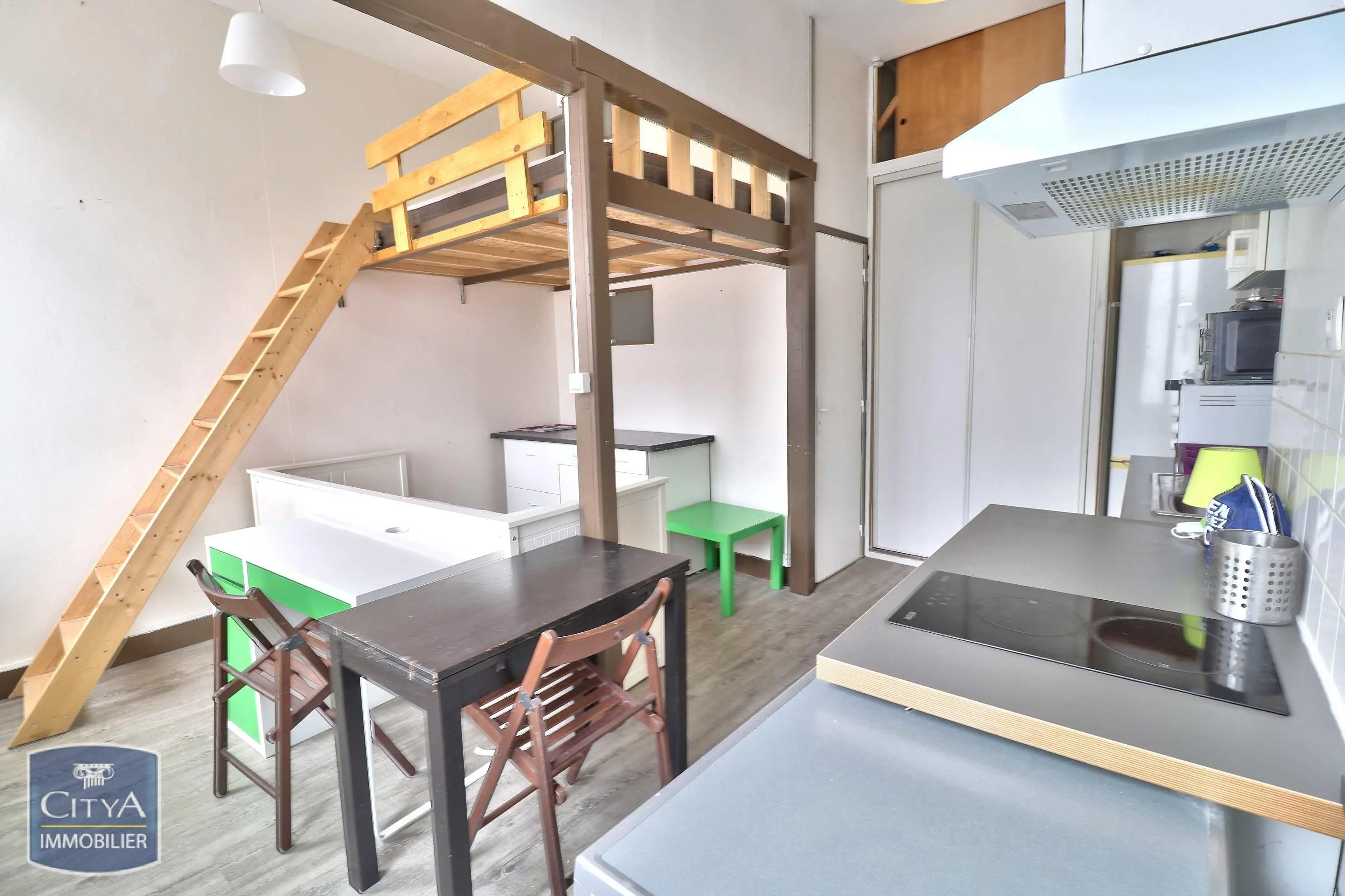Photo 1 Appartement 1 pièce 20.94m²