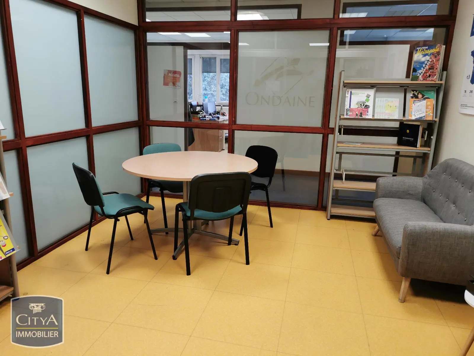 Photo 7 Local Professionnel 80 pièces 2414m²