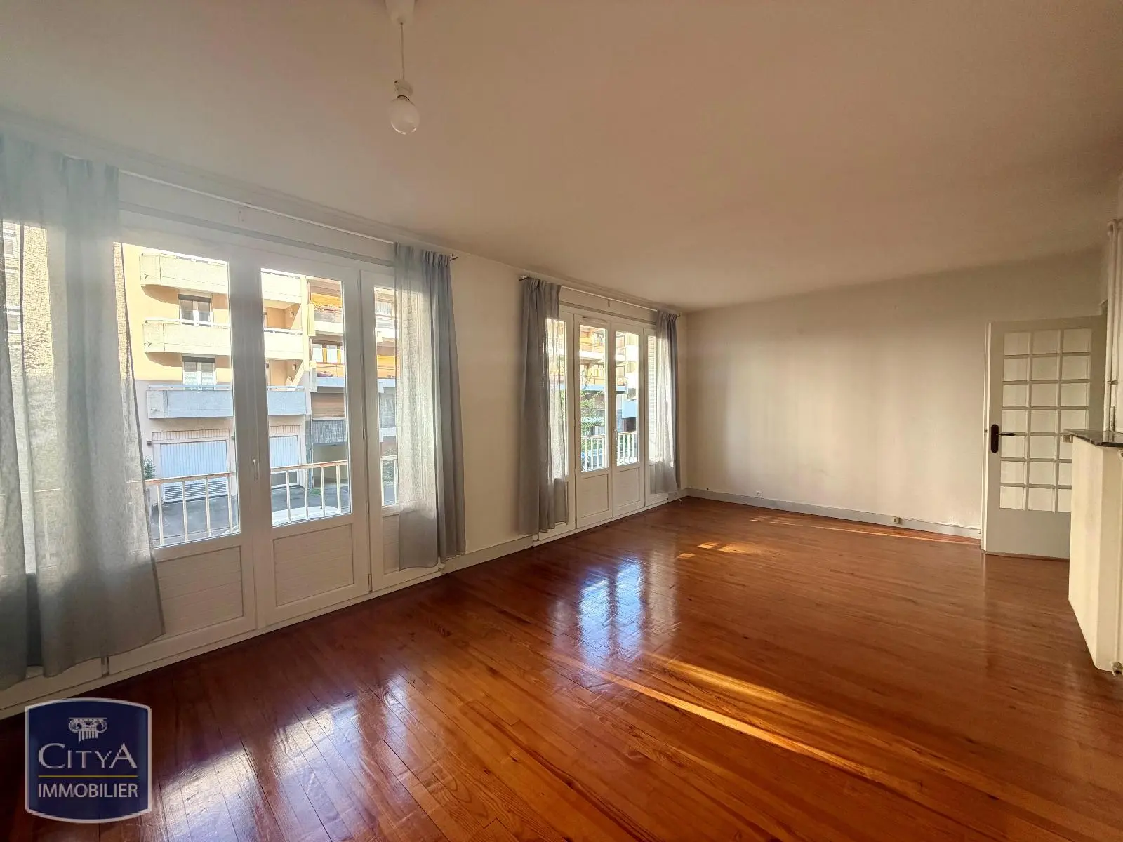 Photo 1 Appartement 4 pièces 84.96m²