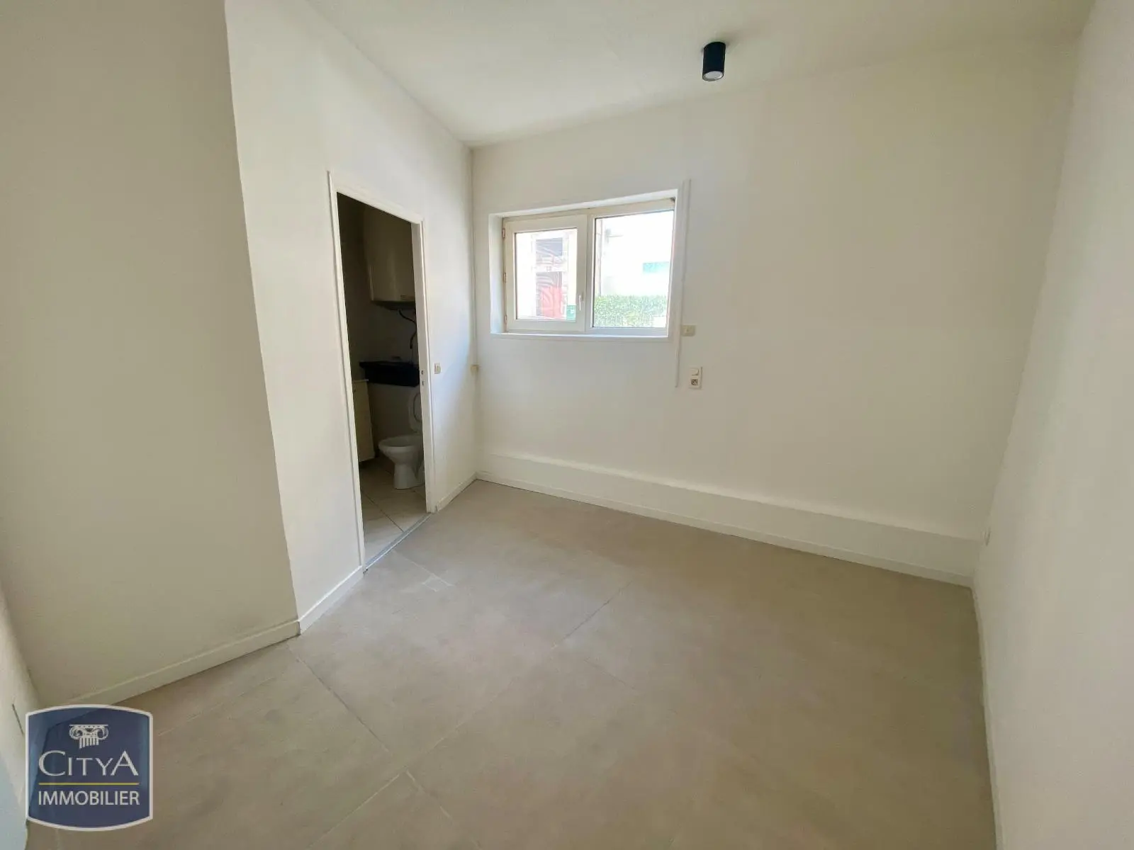 Photo 3 Appartement 1 pièce 33.66m²