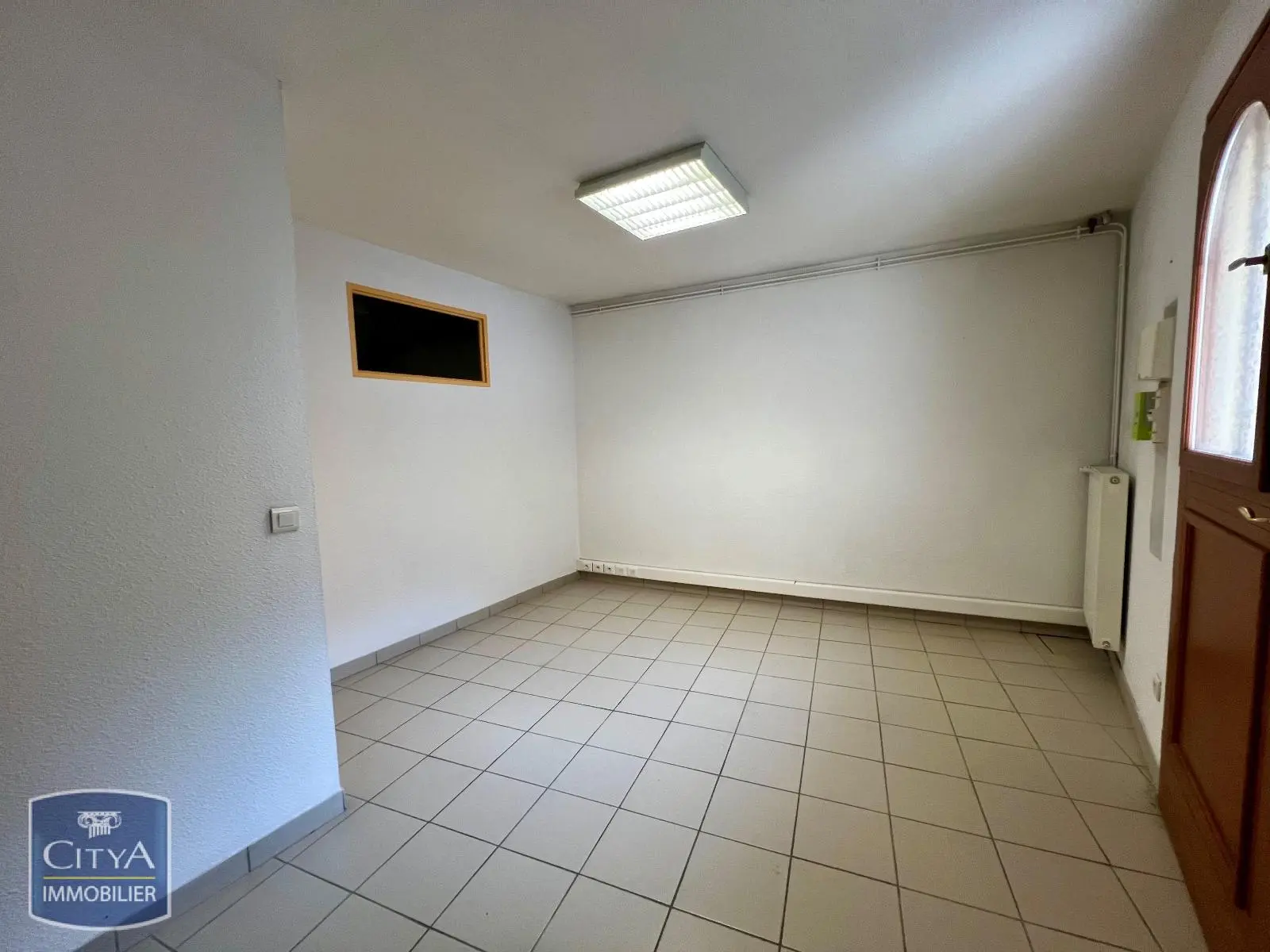 Photo 2 Local Professionnel