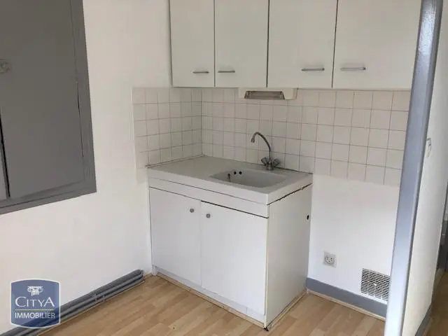 Photo 1 Appartement 1 pièce 23.1m²