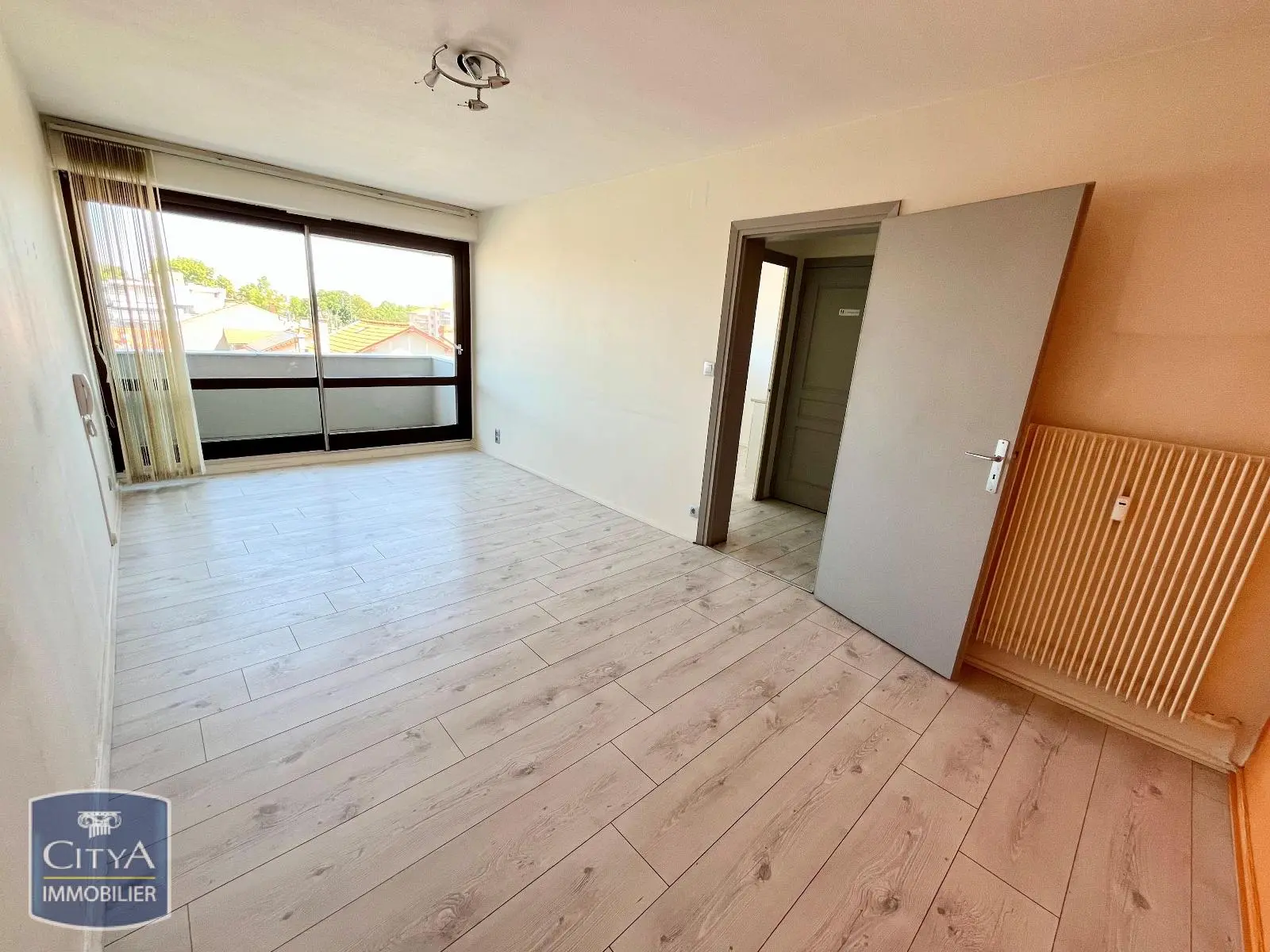 Photo 2 Appartement 1 pièce 35.5m²