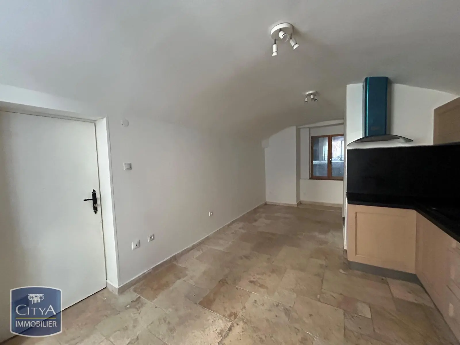 Photo 3 Appartement 1 pièce 21.27m²