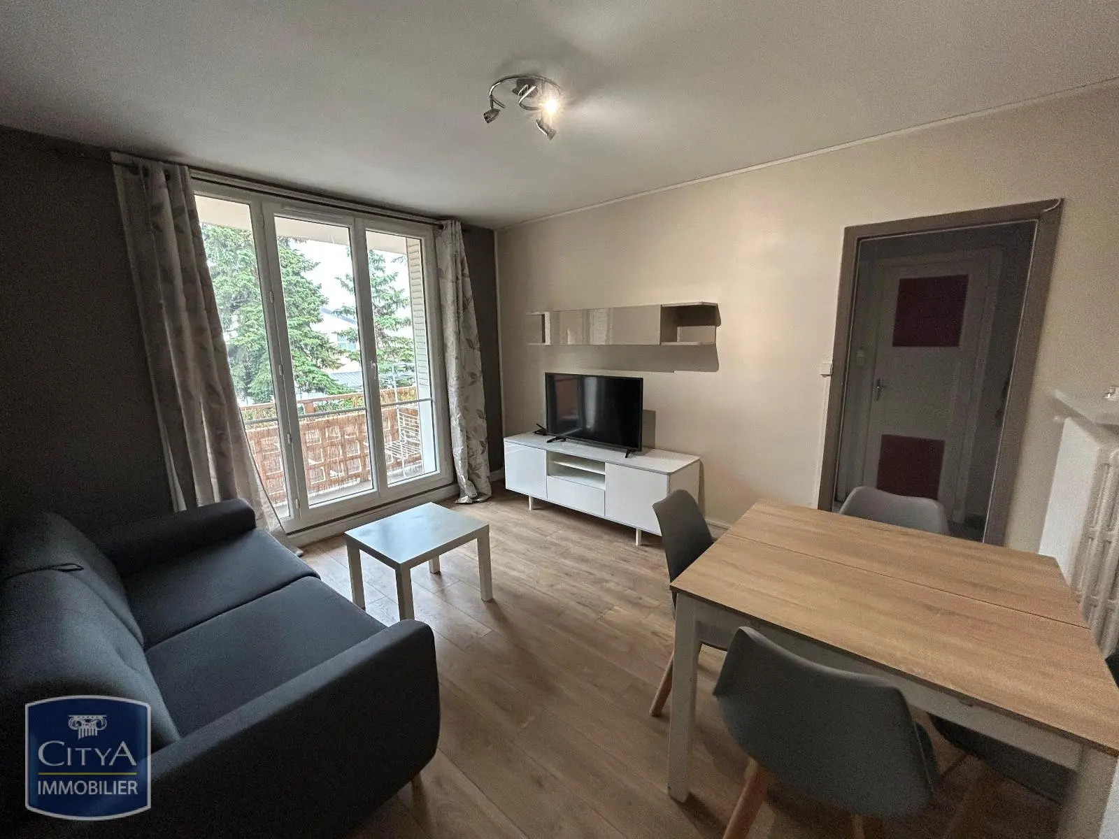 Photo 2 Appartement 2 pièces 33.7m²