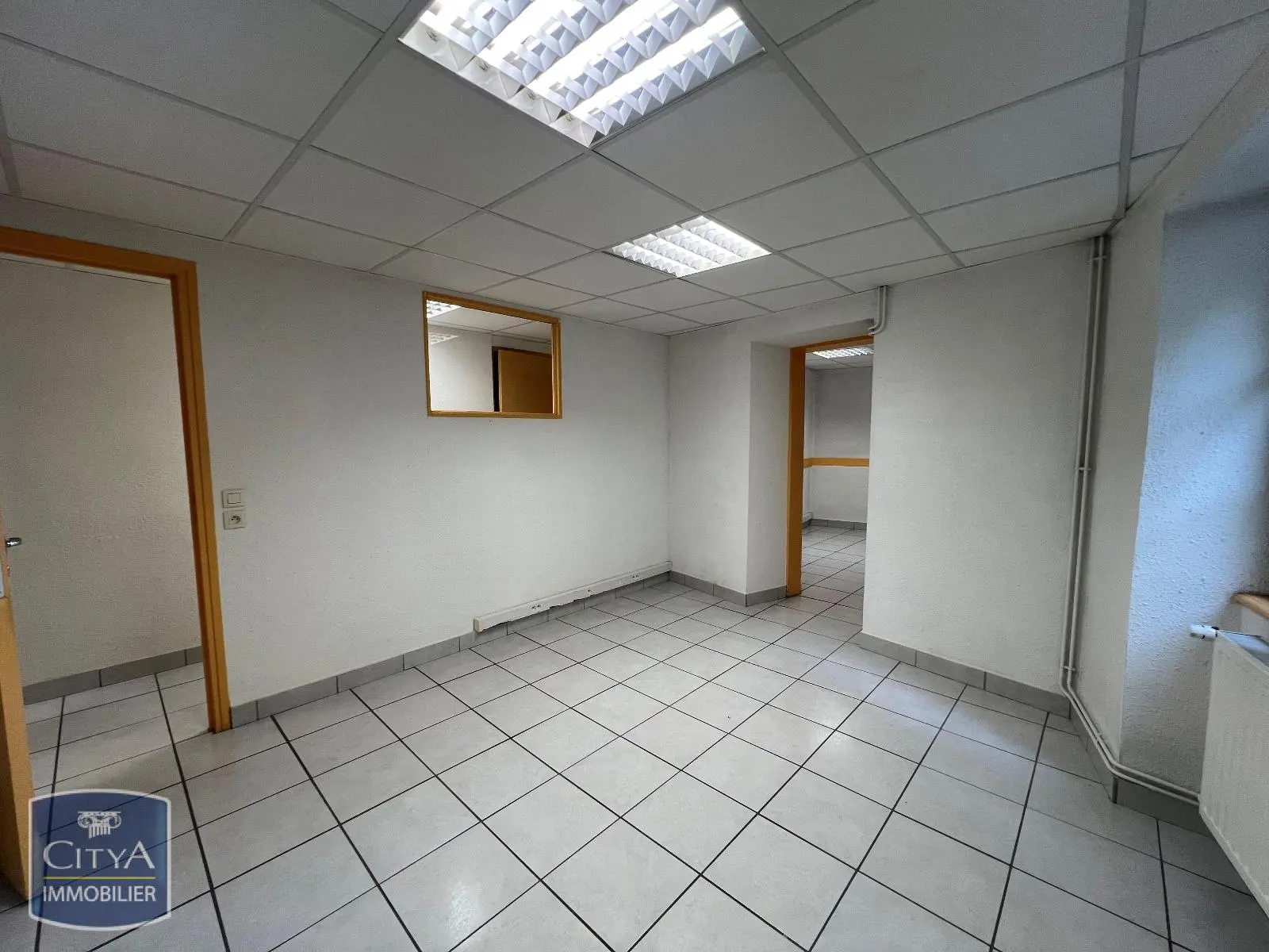 Photo 2 Local Professionnel