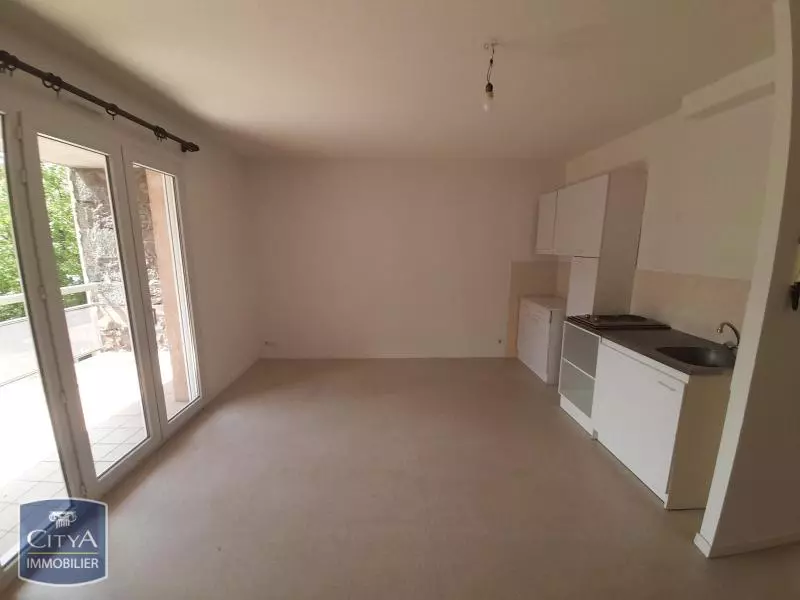 Photo 2 Appartement 1 pièce 30.54m²