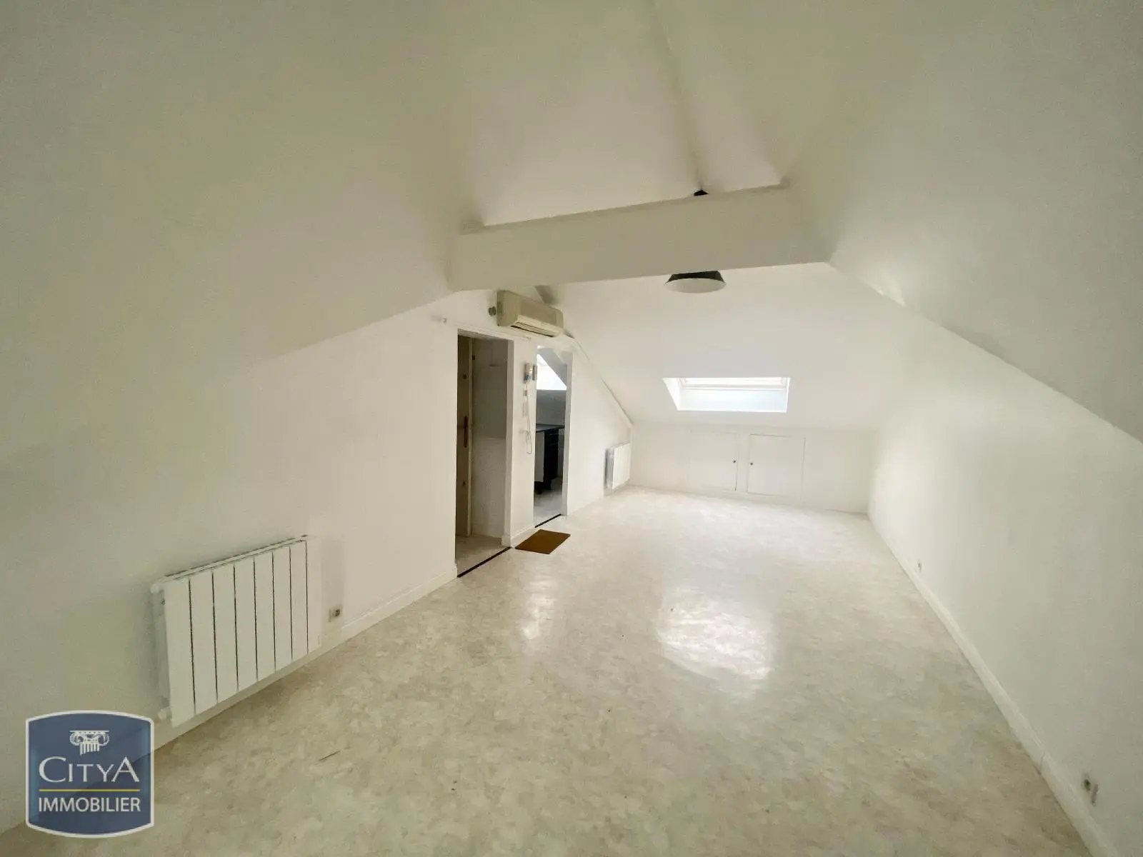 Photo 2 Appartement 1 pièce 19.91m²