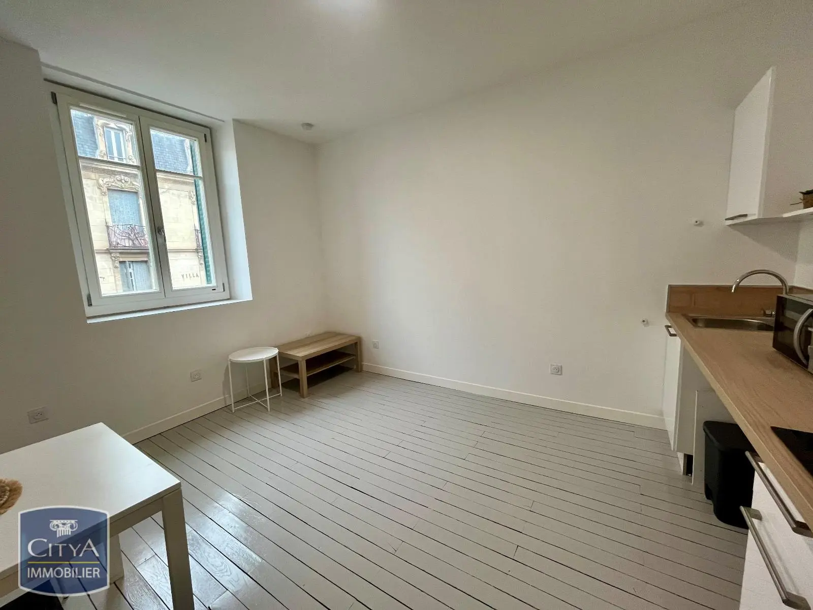 Photo 2 Appartement 1 pièce 16.75m²