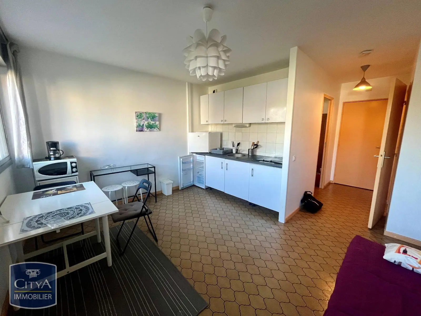 Photo 1 Appartement 1 pièce 24.2m²