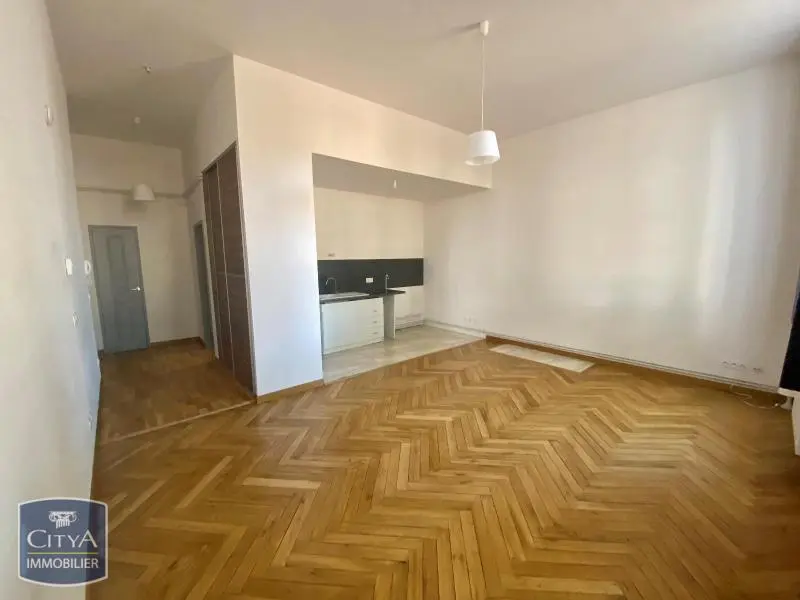 Photo 1 Appartement 1 pièce 39.44m²