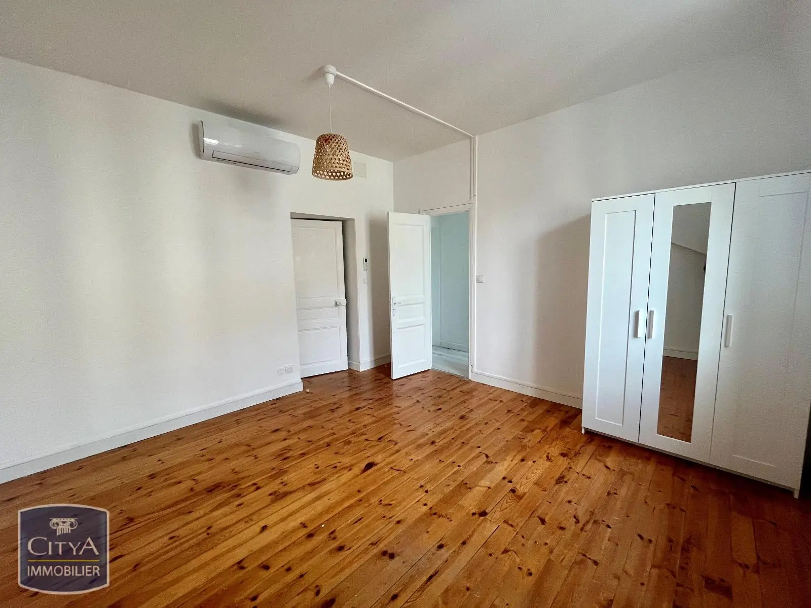 Photo 1 Appartement 1 pièce 27.95m²