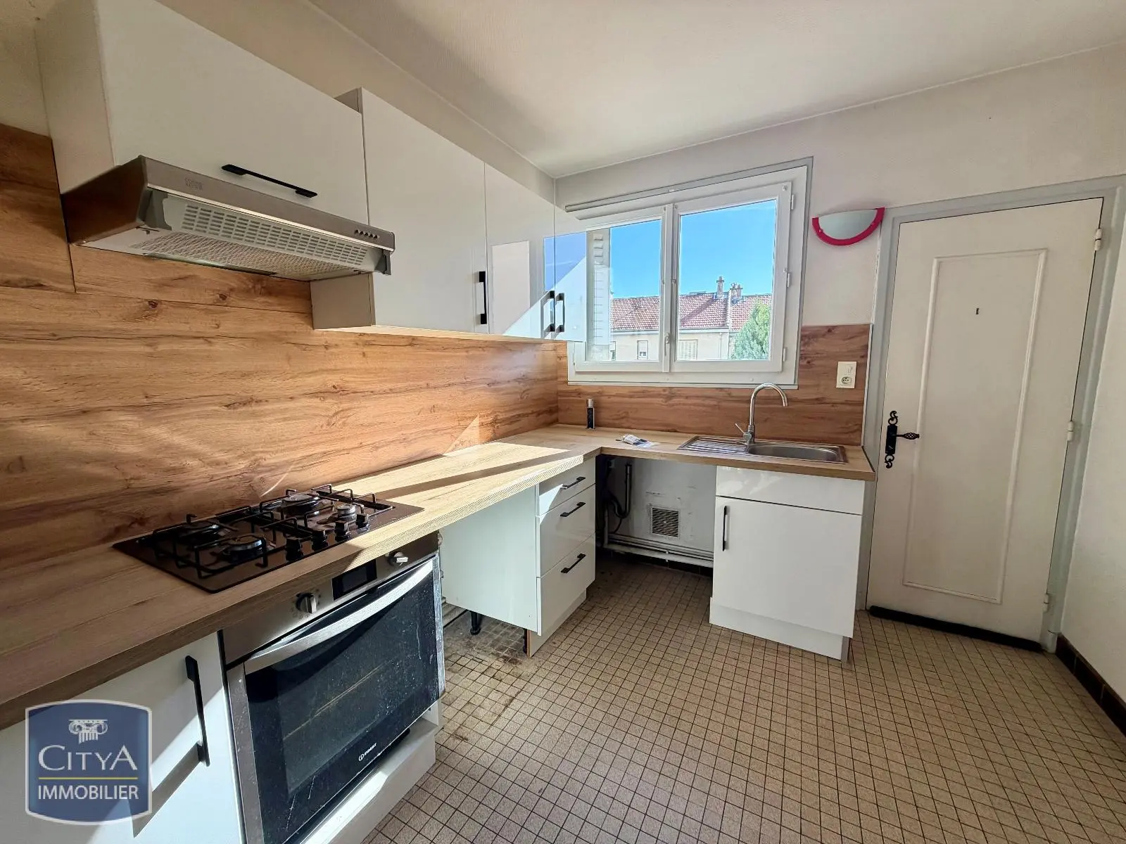 Photo 3 Appartement 4 pièces 84.96m²