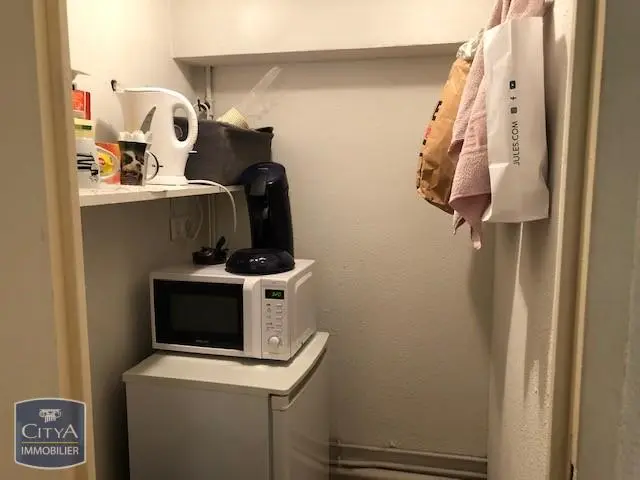 Photo 8 Local Commercial