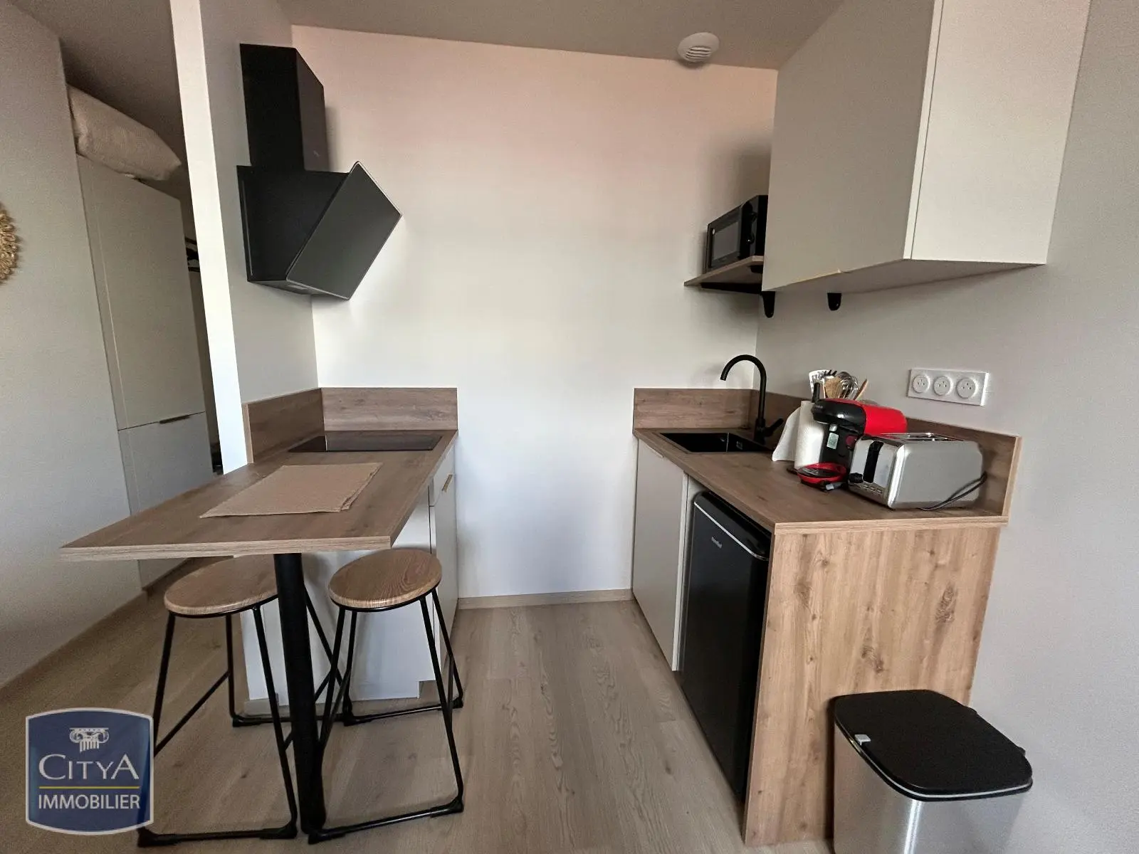 Photo 2 Appartement 1 pièce 21.93m²