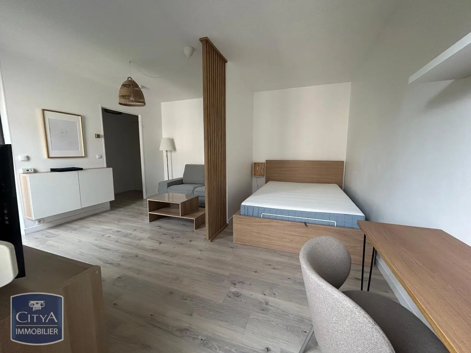 Photo 1 Appartement 1 pièce 30.88m²