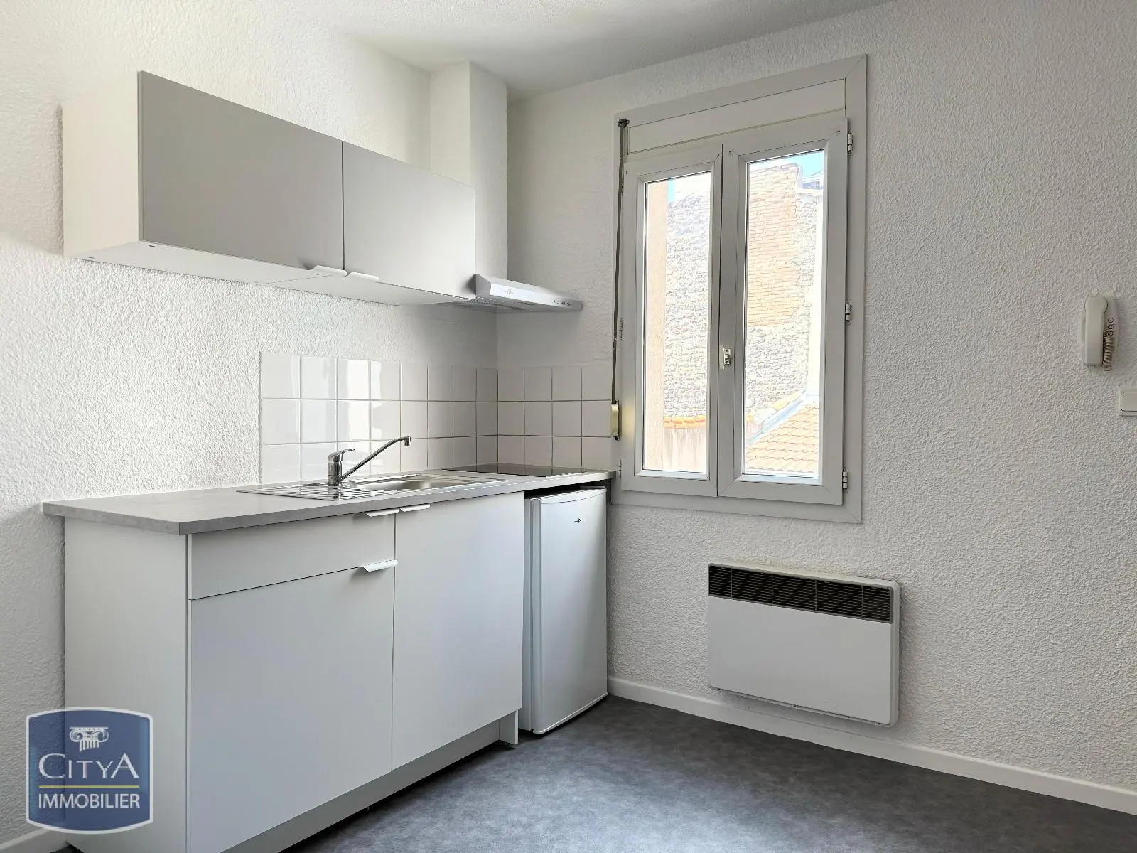 Photo 1 Appartement 1 pièce 15.8m²