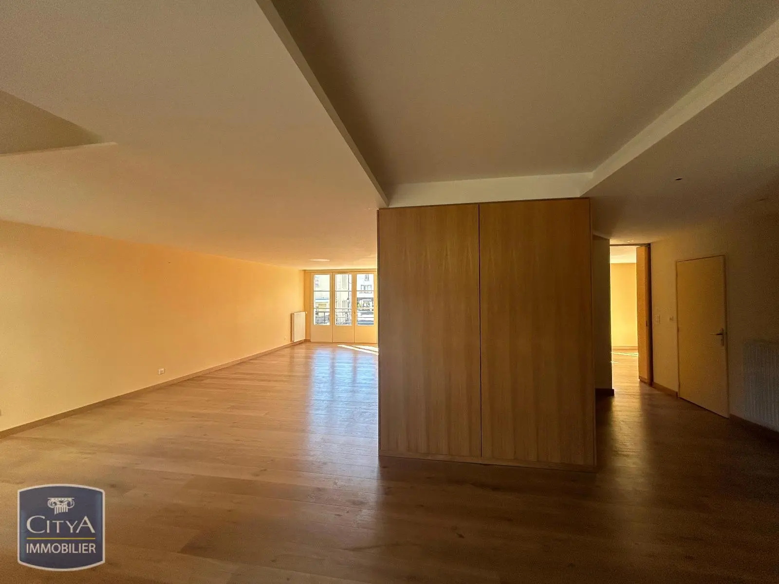Photo 11 Appartement 6 pièces 151.4m²