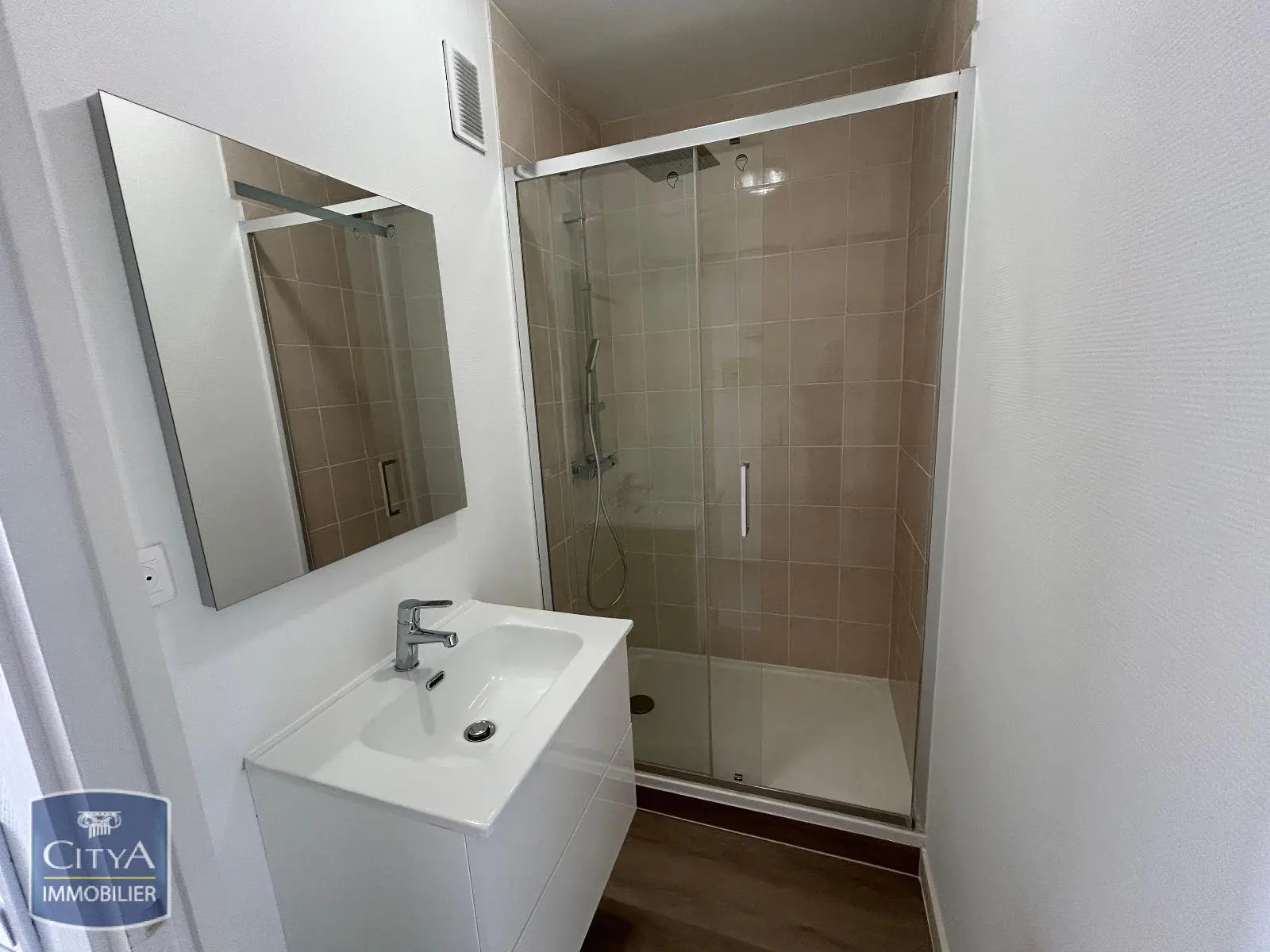 Photo 5 Appartement 1 pièce 26.97m²