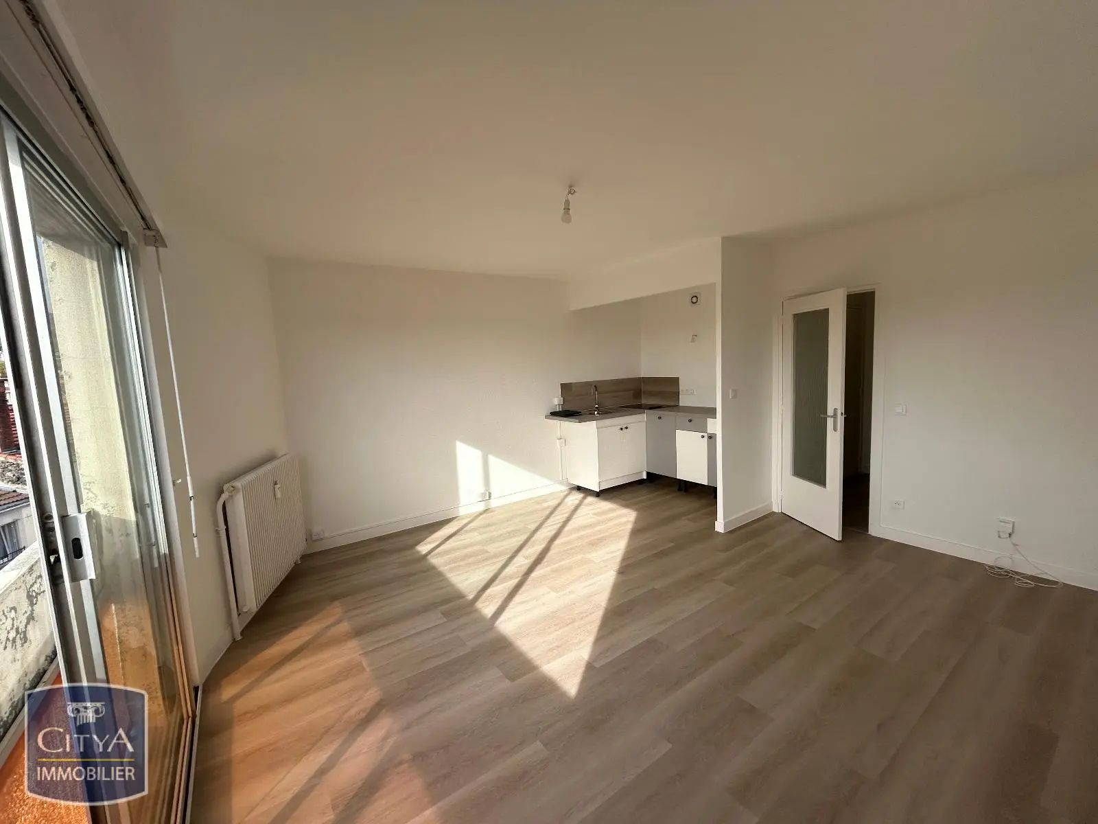 Photo 1 Appartement 1 pièce 26.97m²