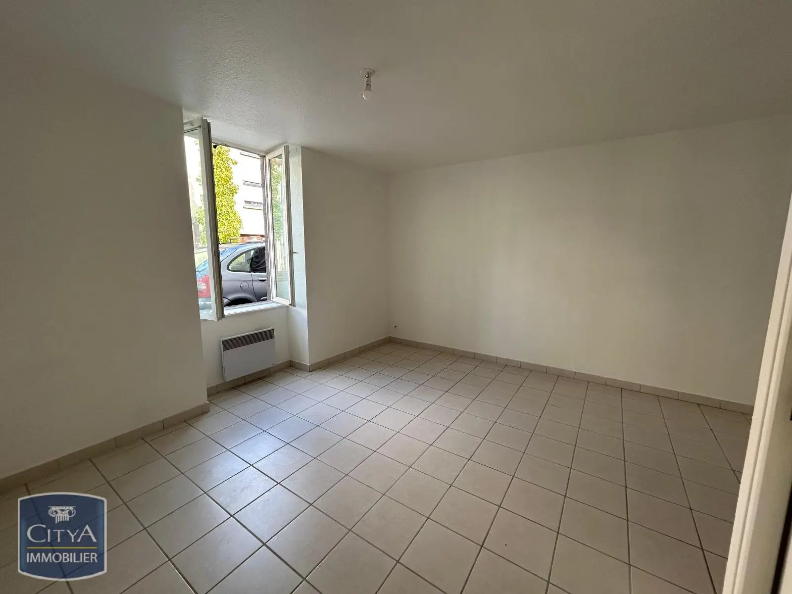 Photo 3 Appartement 1 pièce 24.41m²