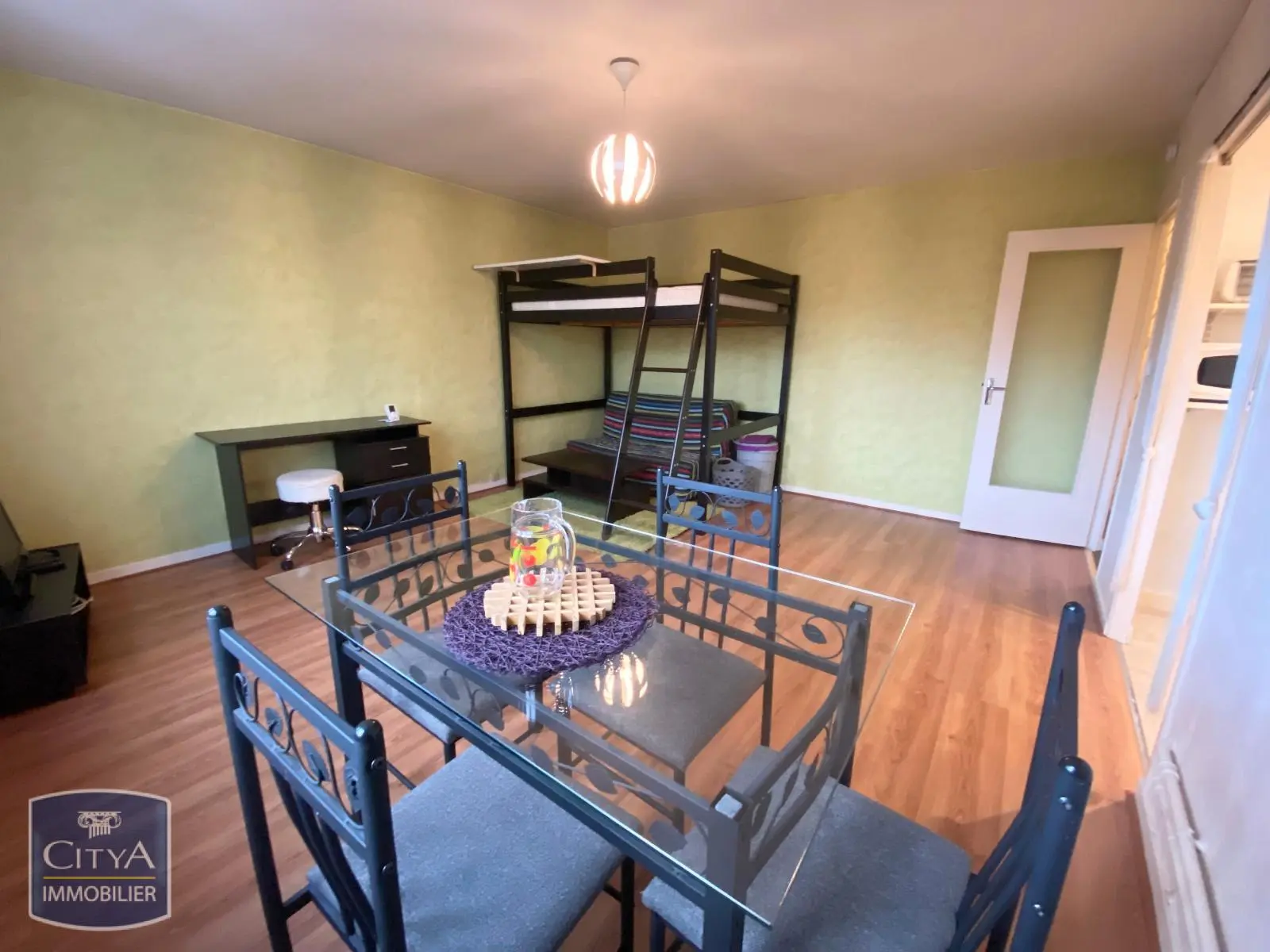 Photo 2 Appartement 1 pièce 33.03m²