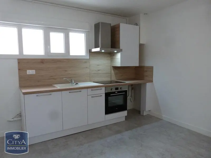 Photo 2 Appartement 1 pièce 30.67m²