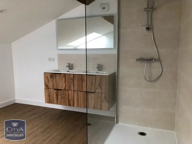 Photo 10 Appartement 5 pièces 110.74m²