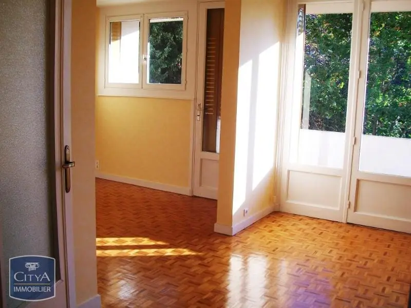 Photo 1 appartement Riom