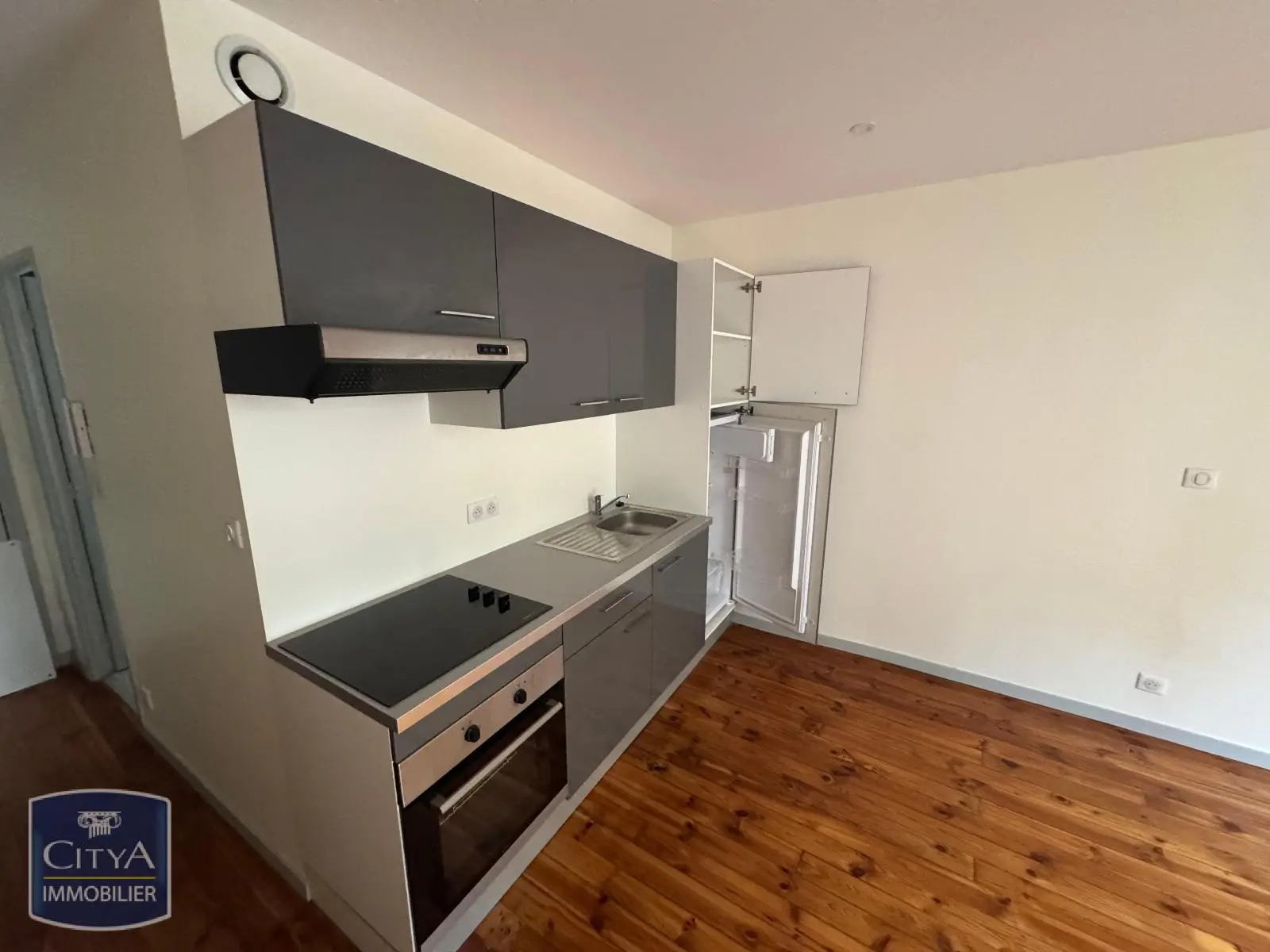 Photo 3 Appartement 1 pièce 22.64m²
