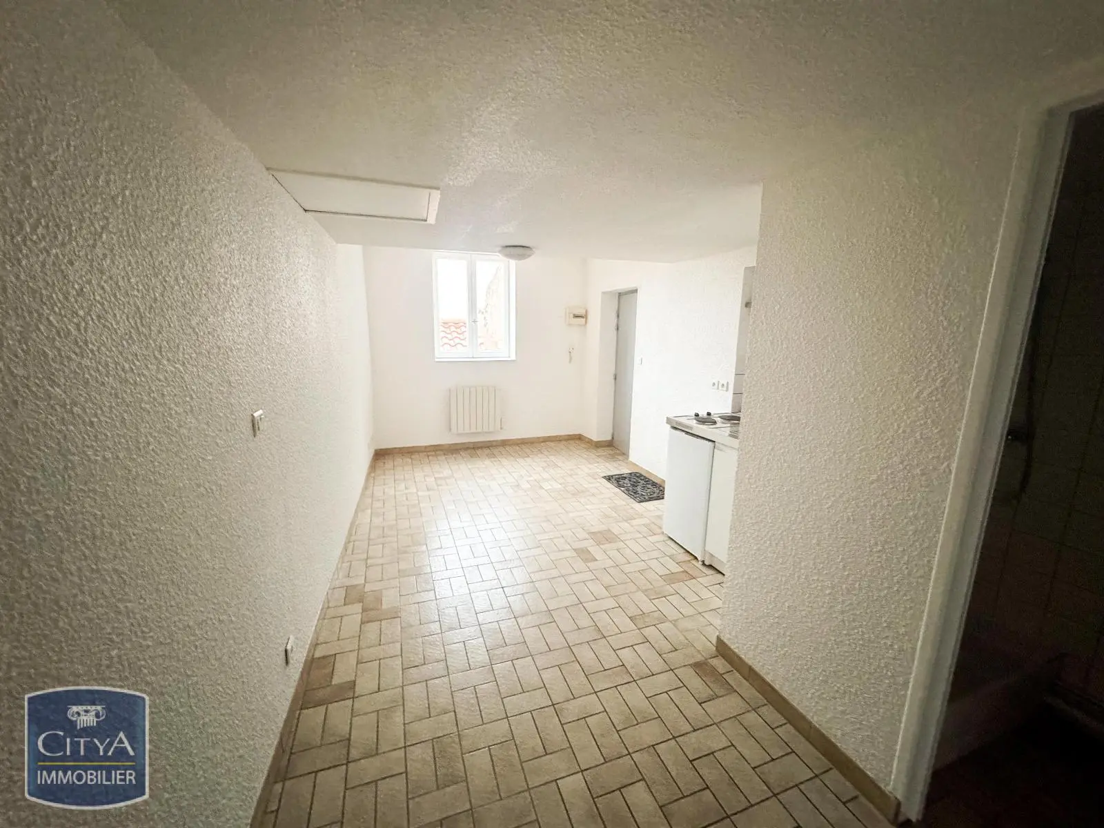 Photo 2 Appartement 1 pièce 18.29m²