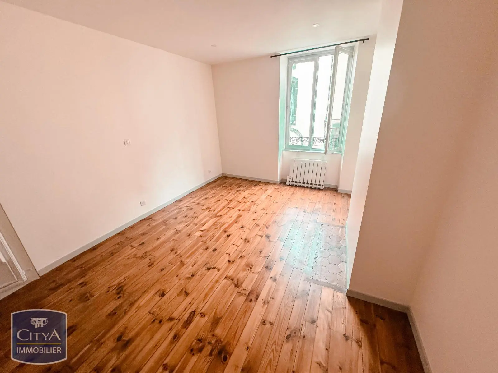 Photo 1 Appartement 1 pièce 22.64m²