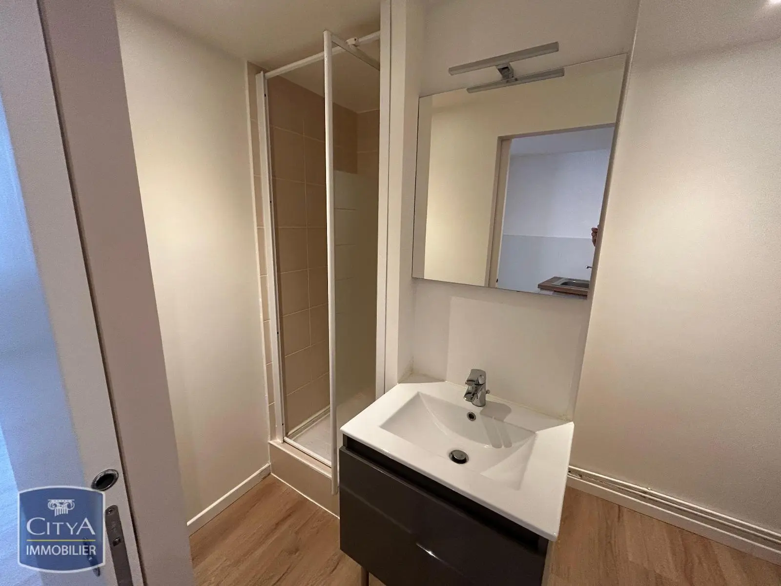 Photo 6 Appartement 1 pièce 24.87m²