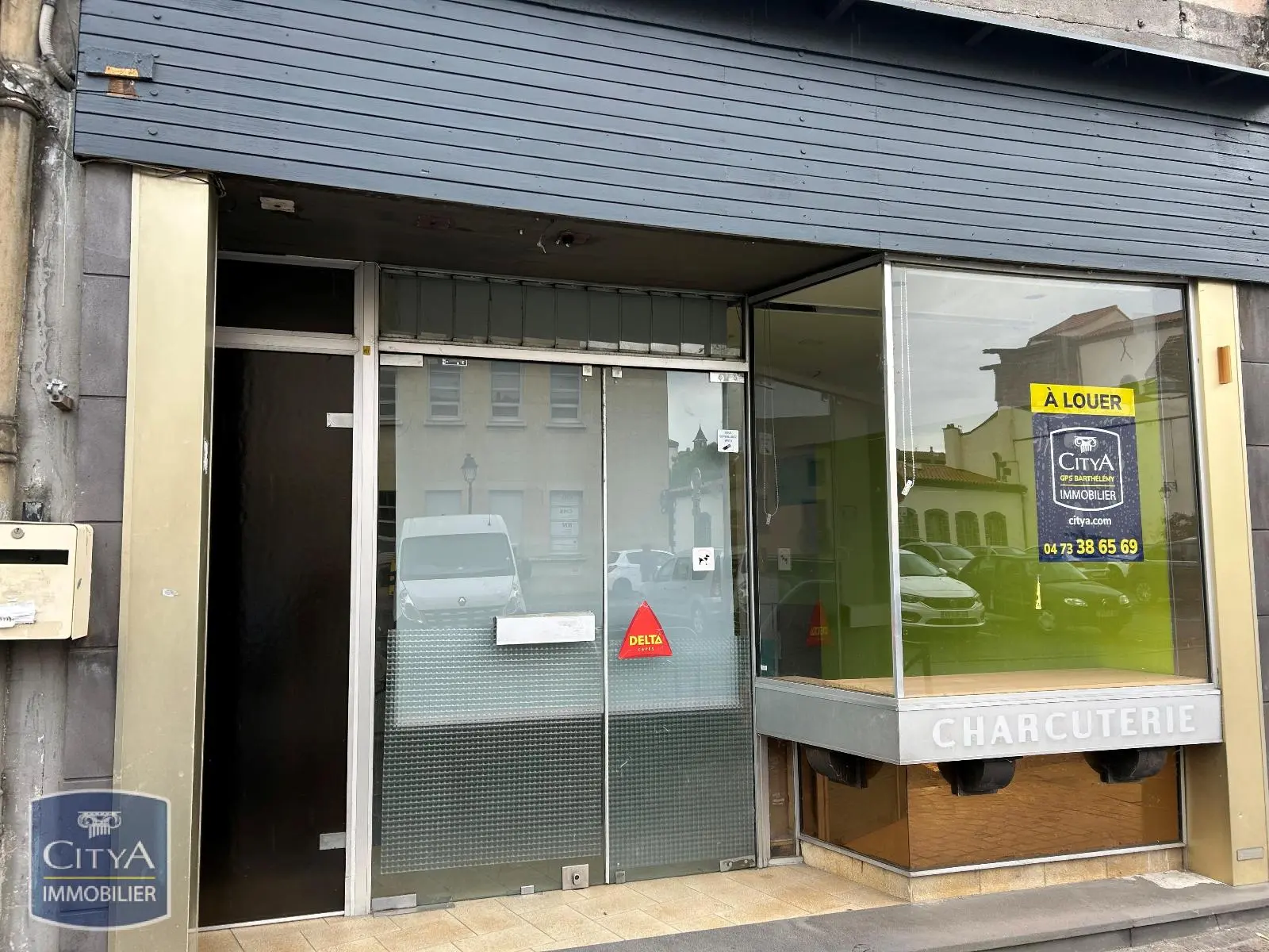 Photo 3 Local Commercial