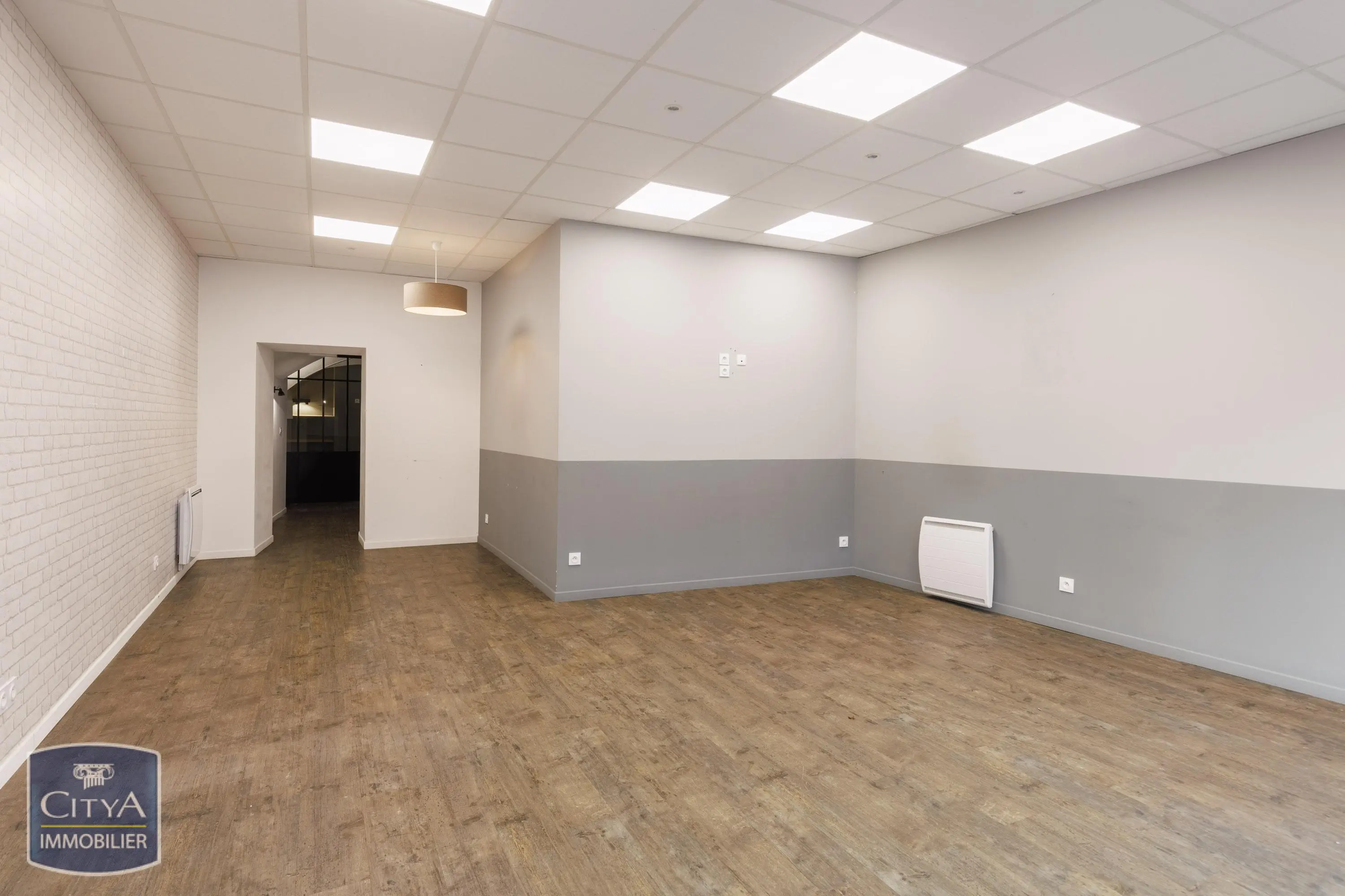 Photo 2 Local Commercial 81m²