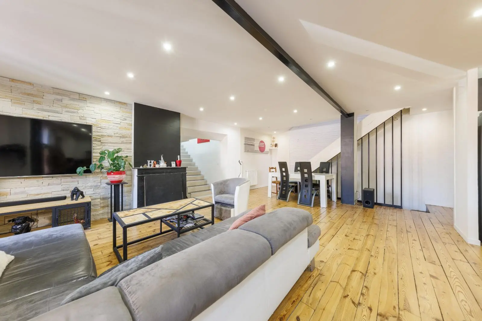 Photo 14 Maison 6 pièces 200m²