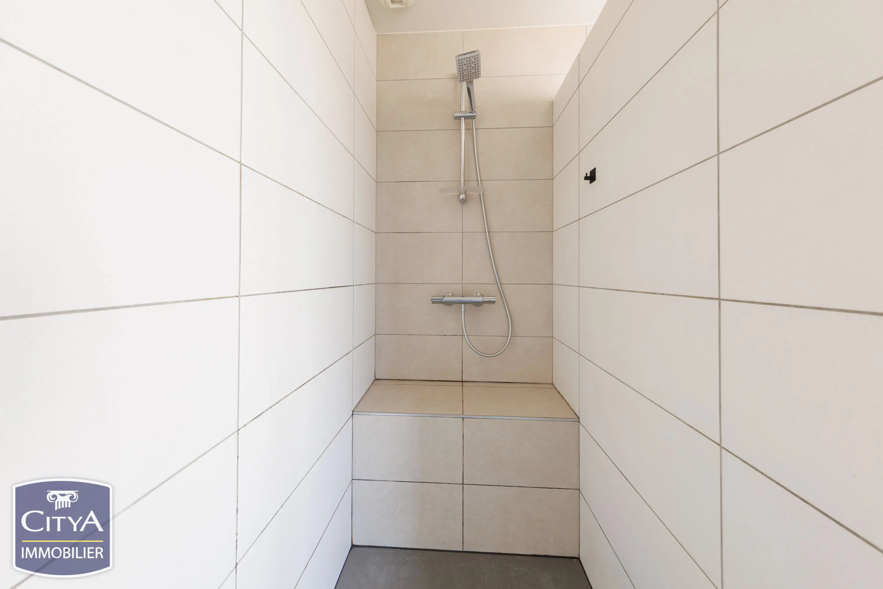 Photo 15 Immeuble 75.61m²