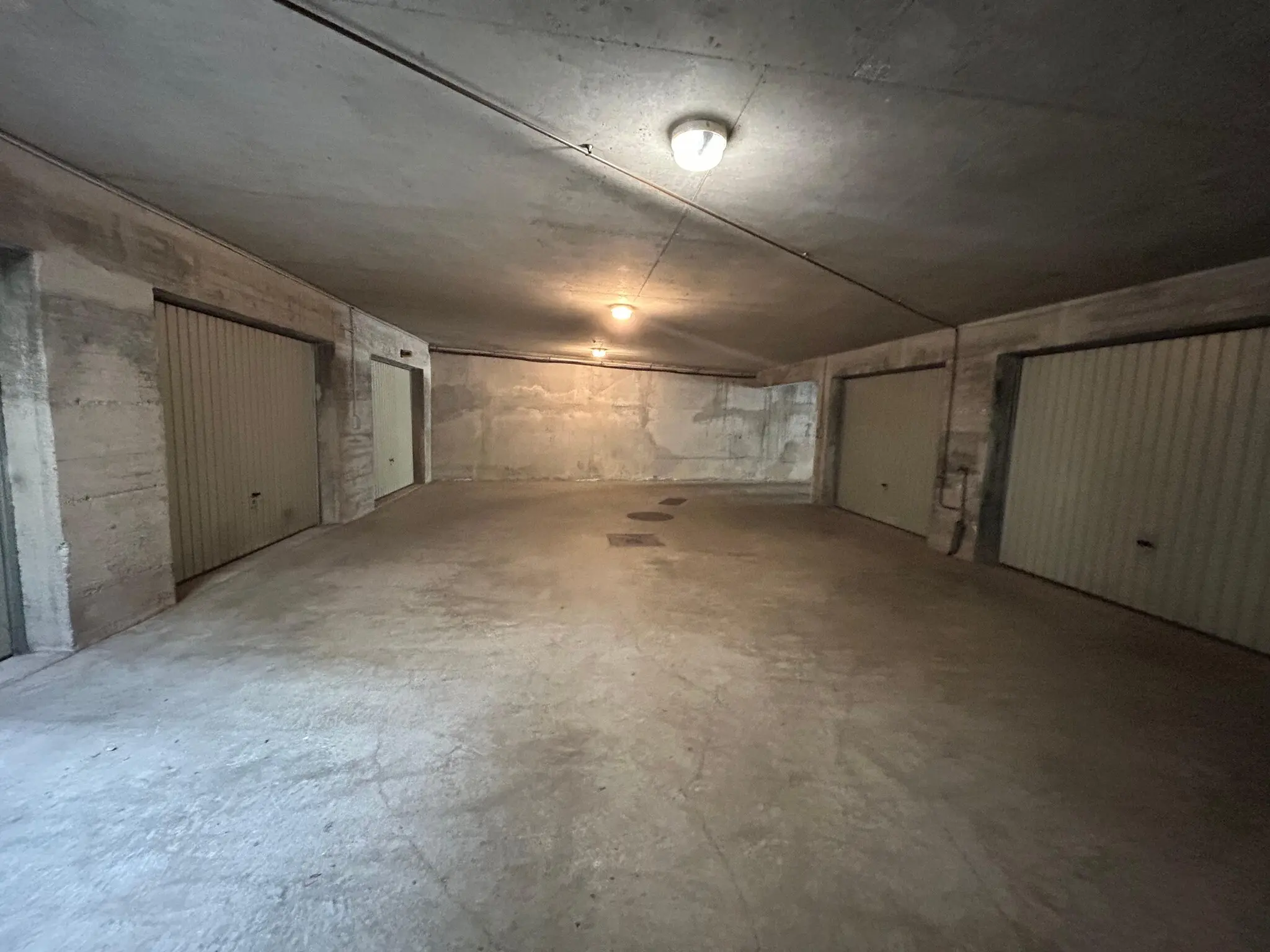 Photo 1 Parking 15m²
