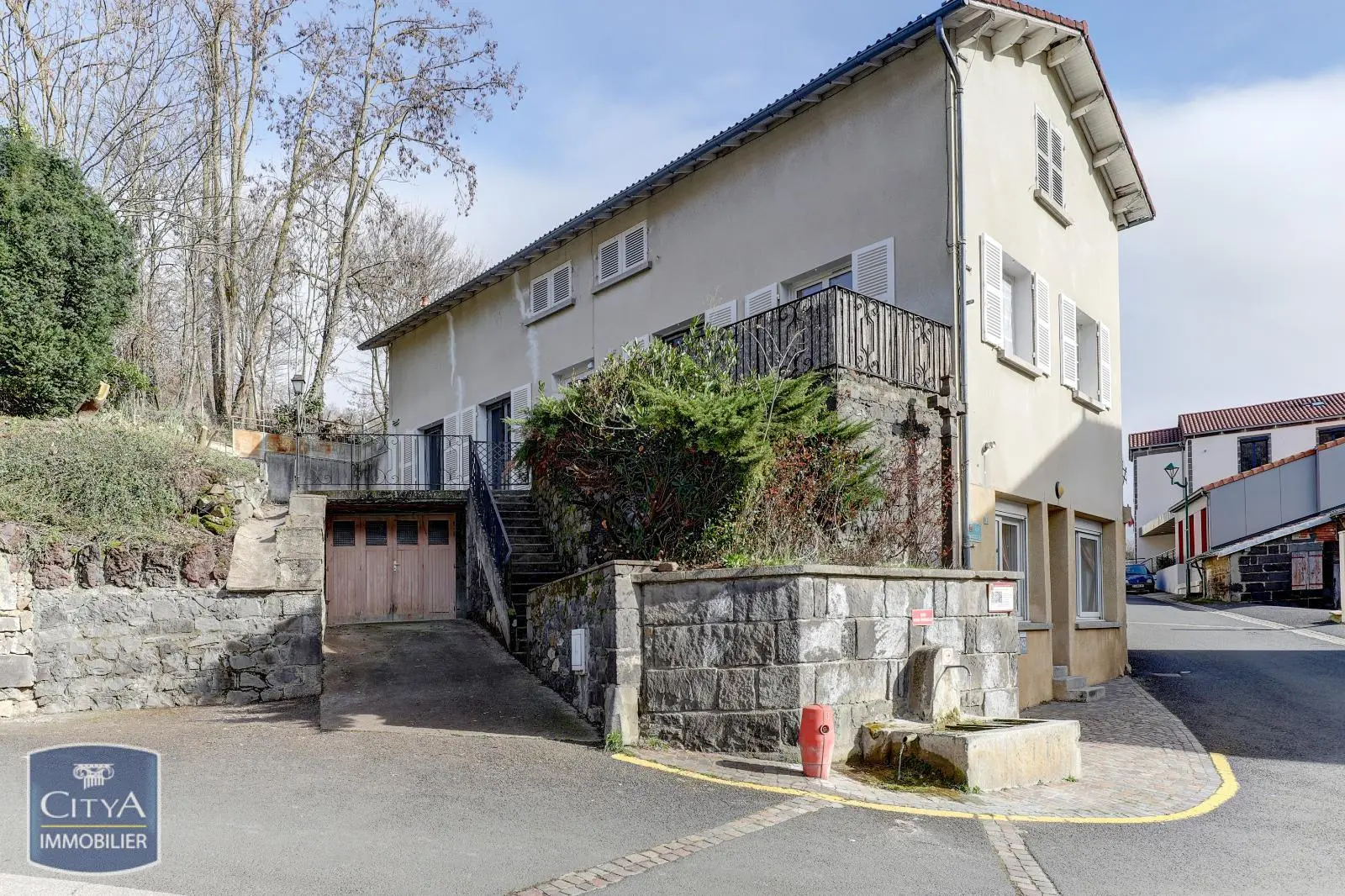 Photo 1 Immeuble 236m²