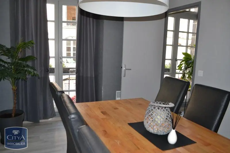 Photo 4 Immeuble 220m²