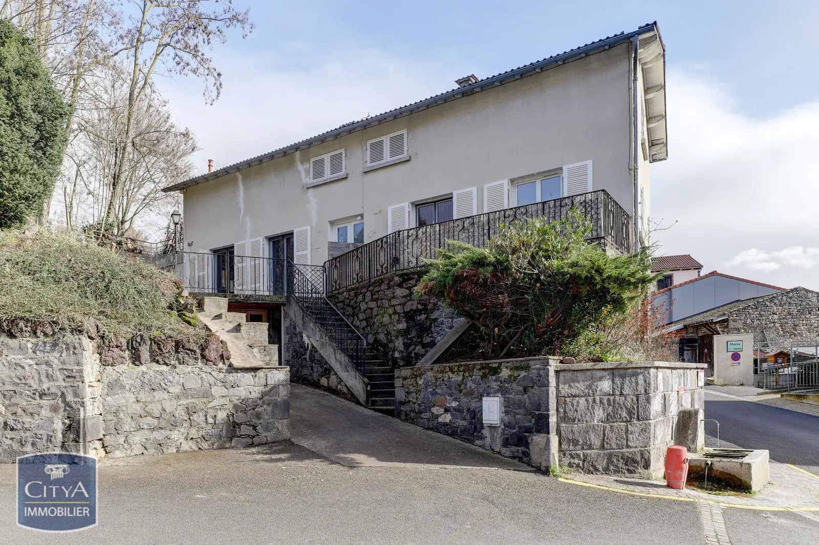 Photo 2 Immeuble 236m²