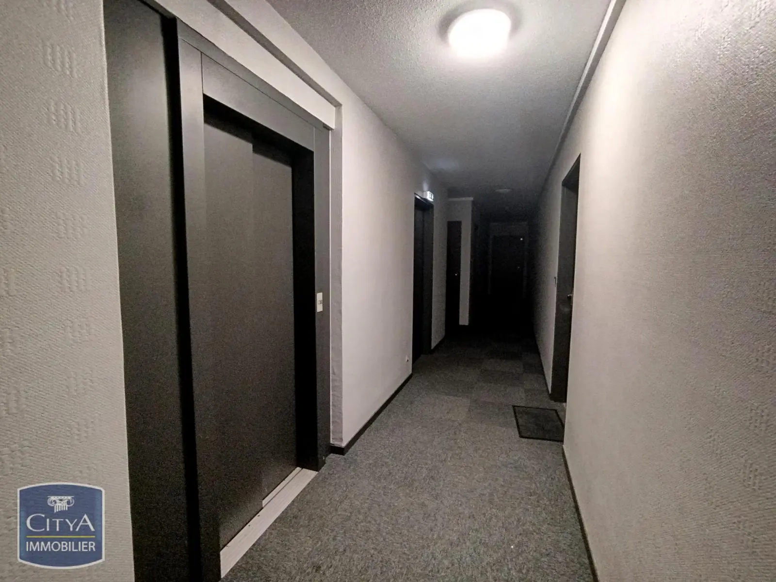 Photo 11 Appartement 1 pièce 20.37m²