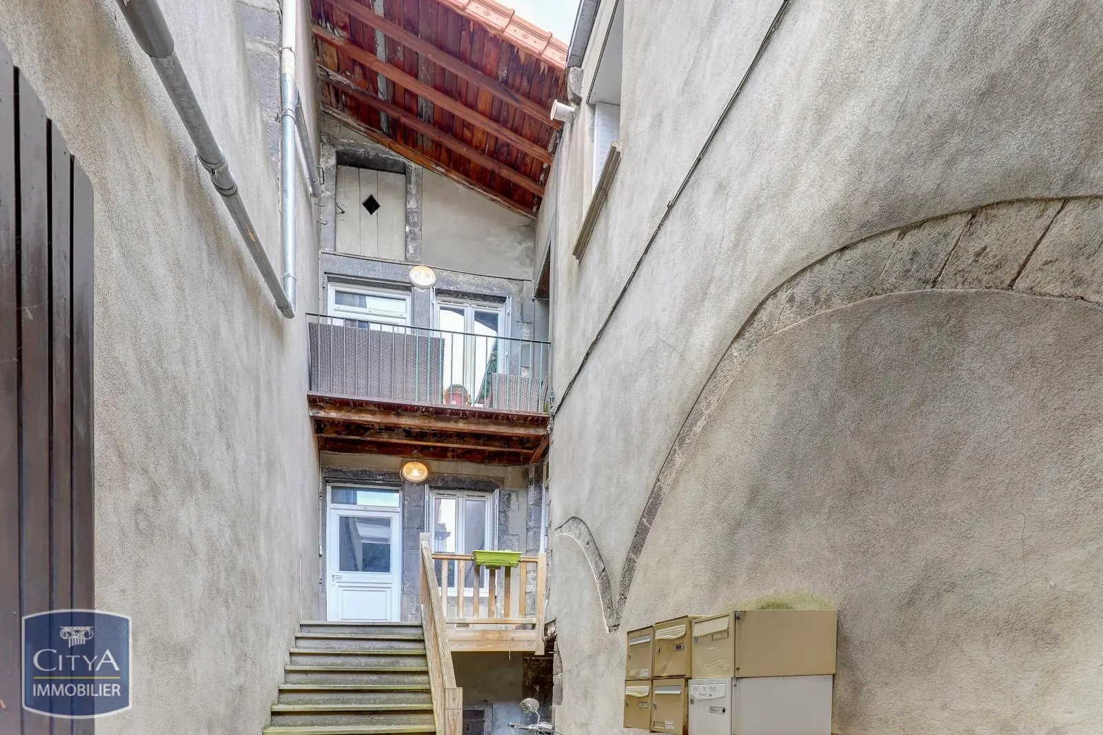 Photo 7 Immeuble 200m²