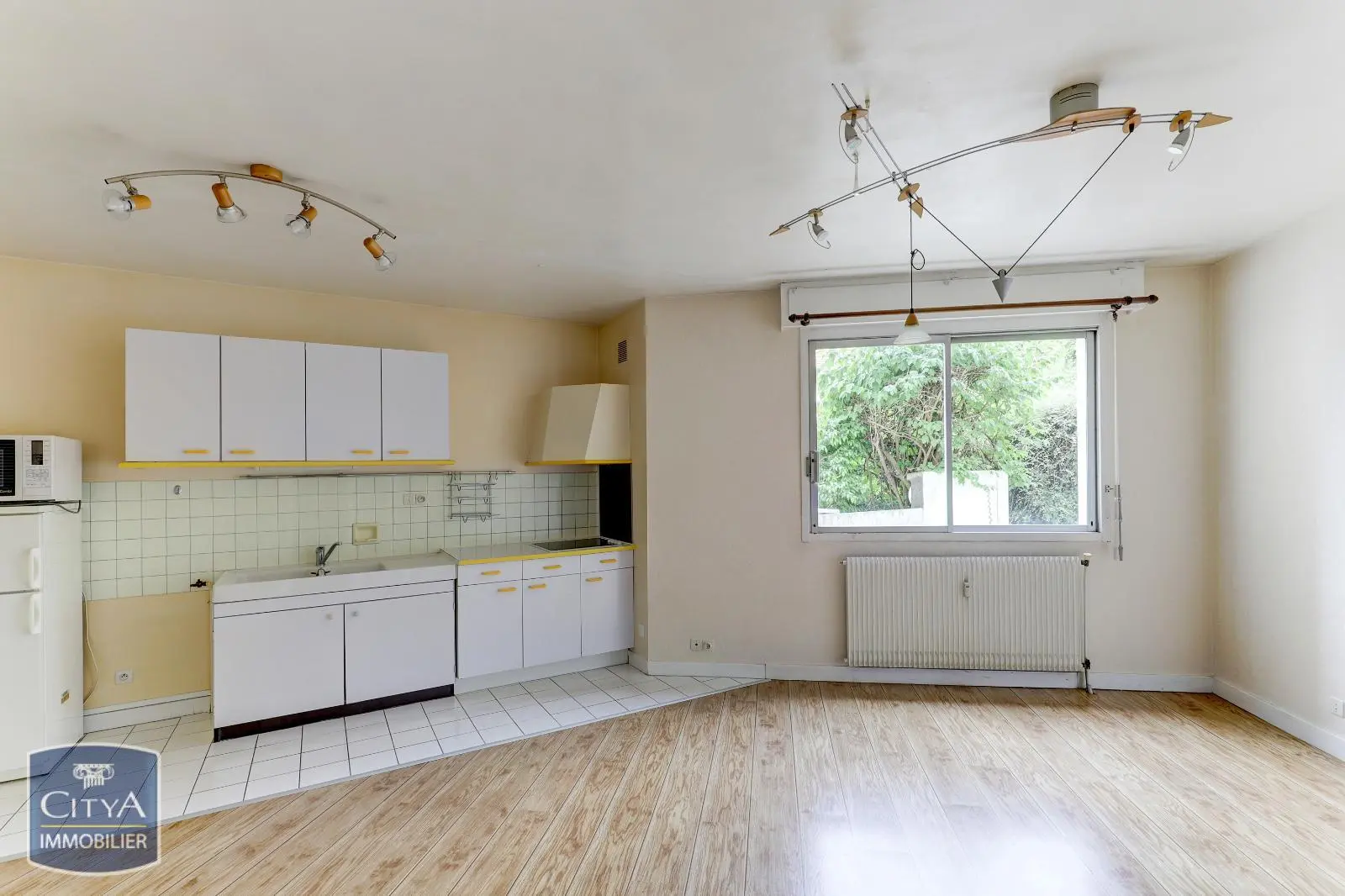 Photo 1 Appartement 1 pièce 32.94m²